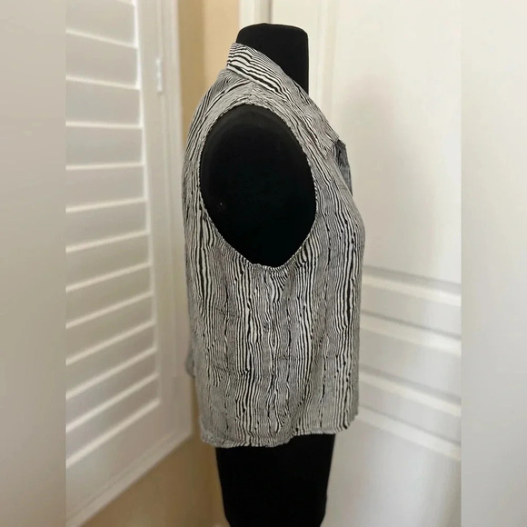 VOLCOM | RETRO Corpo Class “Not So Classic Tank” - Size M - Picture 4 of 5